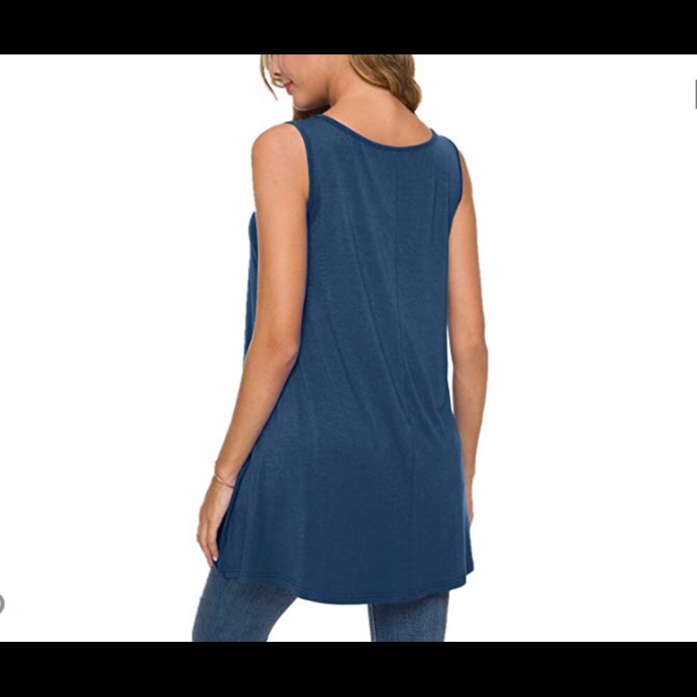 NWOT Summer Casual blue Sleeveless Loose tank Top - Picture 3 of 3